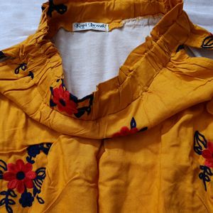 Thread embroidered Mustard cro top