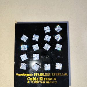 8pairs Of Cubic zirconia Studs..