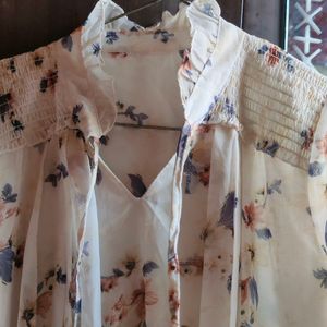 Flower Printed With Puff Sleeves Top