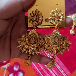 Earrings With Mangteeka