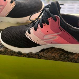 Skechers Go Run Cushioned running shoes