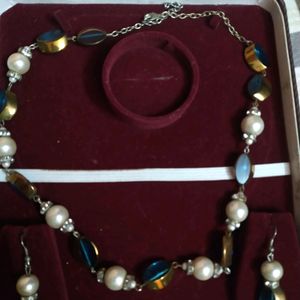 Necklace Set