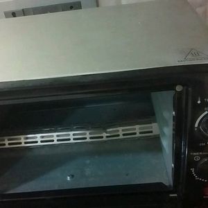 Prestiage black Oven