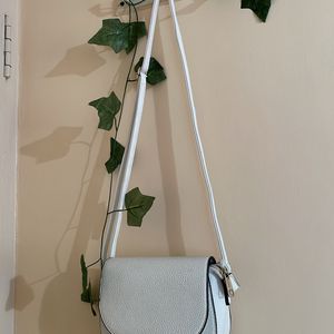 Dressberry Sling Bag