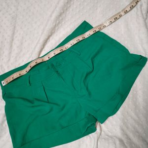 Brand New Green Shorts 💚