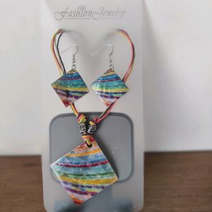 Free Bracelet With Beautiful Multicolour Artificial Jewellery Set