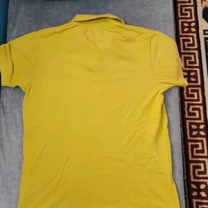 Yellow Tshirt Minimal Usage Good Quality