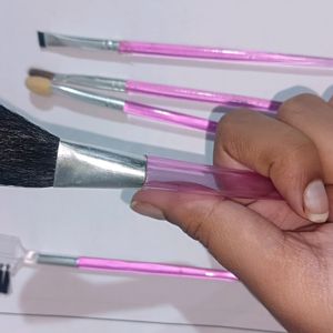 Set Of 5 Makeup Brushes