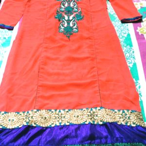 A Long Kurta Set With Inner