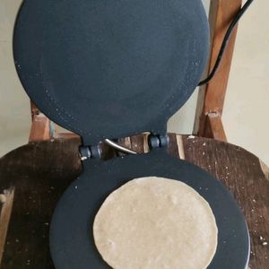 Prestige PRM 3.0 Roti And Chapathi Maker