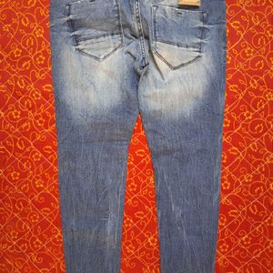 Women's Blue Rigged/Distressed Jeans