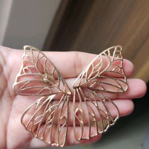 4 Beautiful And Stylish Earings