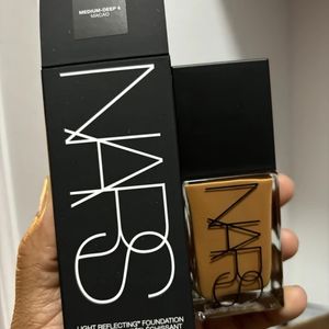 Nars Light Reflecting Foundation