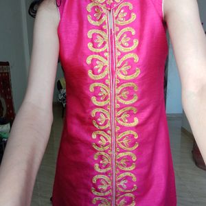 Pink Mid Length Kurti 💘