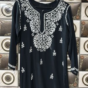 Lakhnavi Kurti