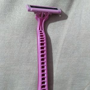 Venus Gliding Razor