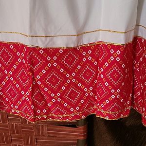 Skirt For Women White And Pink Bandhani Print