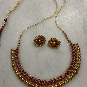 GOLDEN RED NECKLACE