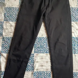 Uniqlo Black Jeans