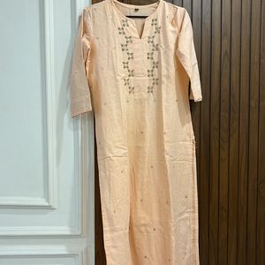 Kurti With Pants And Duppatta