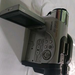 Hitachi DZ-MV300E DVD Video Camera Recorder