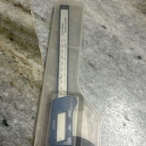 Digital Caliper