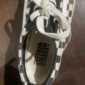 Vans Oldskool Checkered Sneakers