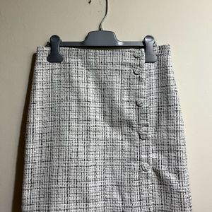 H&M Tweed Cute Button Skirt