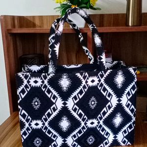 2024 Trending New Black Nd White Tote Bag