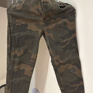 BERSHKA - Military Pattern Jeans - M SIZE