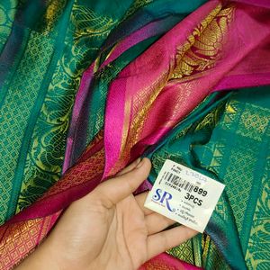 New Soft Pattu Saree With Unstitched Blouse Piece