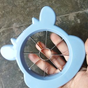 1pc Cartoon Shape Plastic Apple Cutter -Multicolor