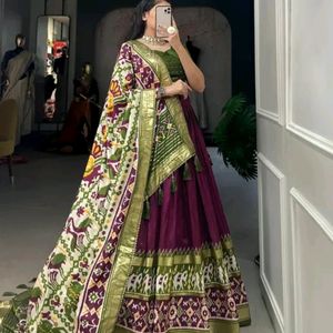 Patola Hathi Dhola Silk Lehenga