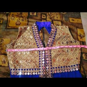 Beautiful Frock Suit With Skart