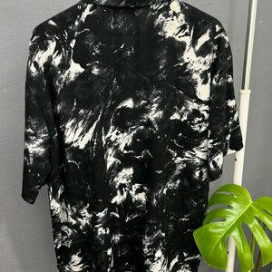 Abstract printed shirt