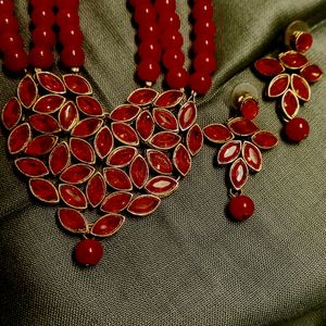 Beautiful MAROON heart Shaped Necklace With Earrin