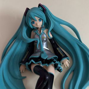 Hatsune Miku Figure