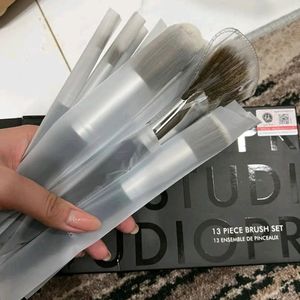 13 Piece Makeup Brushes Set