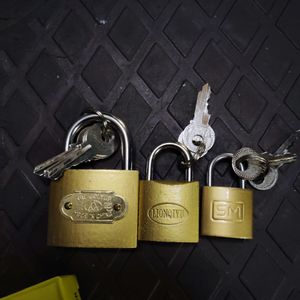 (20mm Lock Free) Chaina Locks 🔐 New