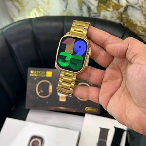 24K Golden Smart Watch 😍🔥 With Apple Logo