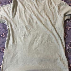 Guess Tshirt