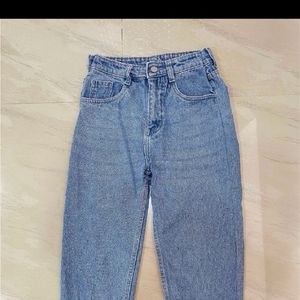 Blue Mom’s Fit Jeans