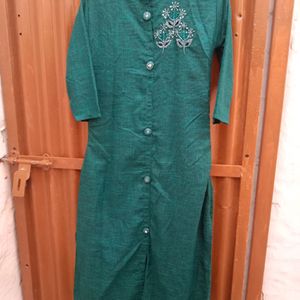 Stylish Straight Kurti 💚