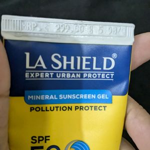 LA SHIELD Sunscreen🌞