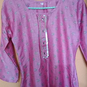 Burgandi Women Kurti