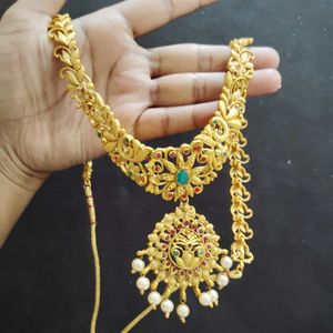 MATTE FINISH LONG NECKLACE  & JHUMKA SET😍