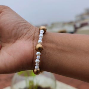 White - Gold Beaded Bracelet