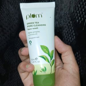 Plum Green Tea Face Wash