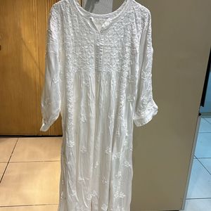 White Cotton Satin Chikan Kurta