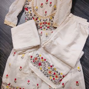 Ethnic Off White Frock Set